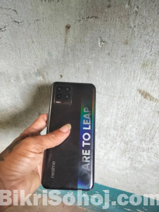 Realme 8